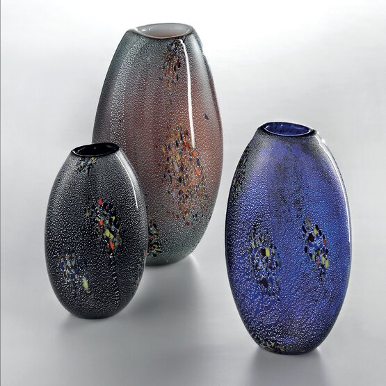 Tondo-Vasen, Schwarze Vase mit farbigen Flecken