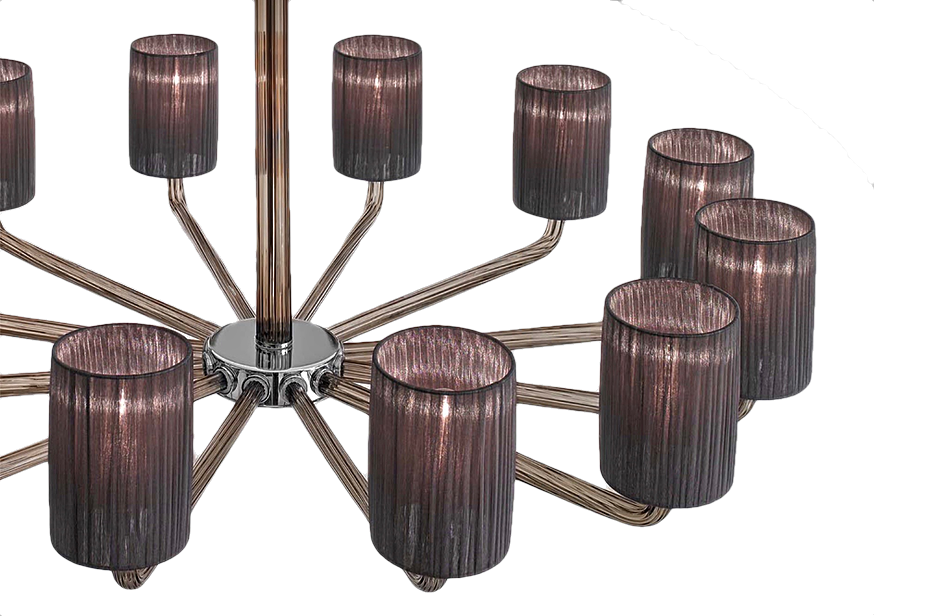 Kronleuchter mit Lampenschirmen