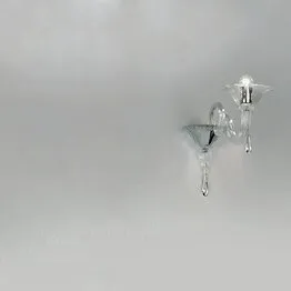 Crystal Wandleuchte an einem Lichtsignal