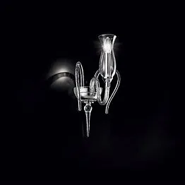 Crystal Wandleuchte an einem Lichtsignal
