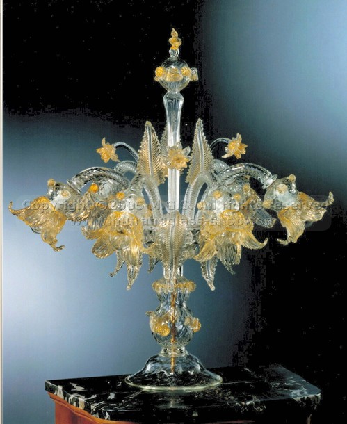 Table Flambò, Flambiert der Tabelle mit Gold dekorative Leuchten an sechs