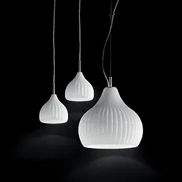 Moderne Pendelleuchte in White Milch