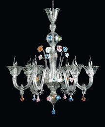 Kristall-Kronleuchter mit Details in bunte Nudeln auf fünf Lichter