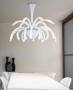 Moderne Kronleuchter in der Milch weiße Farbe