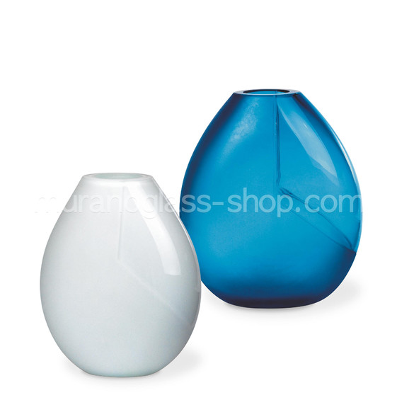 Matte Vase, Crystal vase blue satin