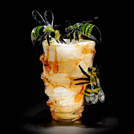 Wabenvase, Wabenvase mit Bienen
