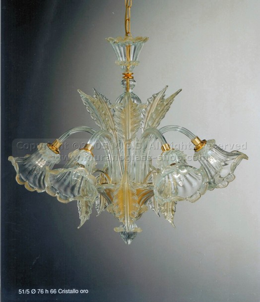 Classic Kronleuchter 51, Moderne Kronleuchter mit goldener Verzierung an fünf Licht.