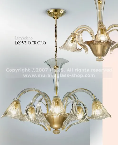 Kronleuchter 1389, Kronleuchter fünf Lampen mit goldener Verzierung
